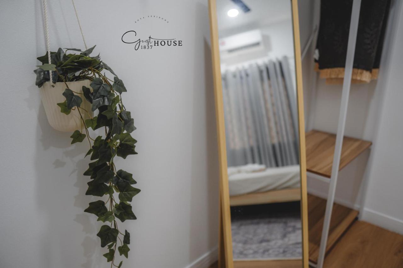 1837 Guest House @ Kota Bharu, Wifi Netflix 외부 사진